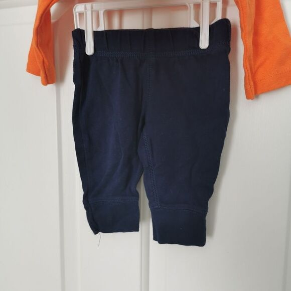 2/$15 Carter's 2 piece set size 3 m - Picture 4 of 5